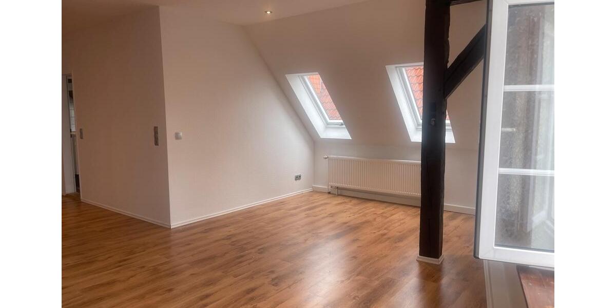 Altstadtjuwel im DG – 126 m² mit Sichtbalken, sofort bezugsfrei 4 zimmer