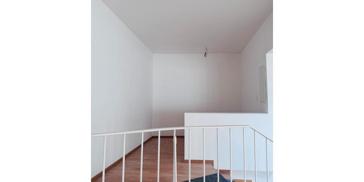 Etagenwohnung Röthlein - 4 Zimmer, 155 m&sup2;, 1.550&euro; | Angebot:26579840