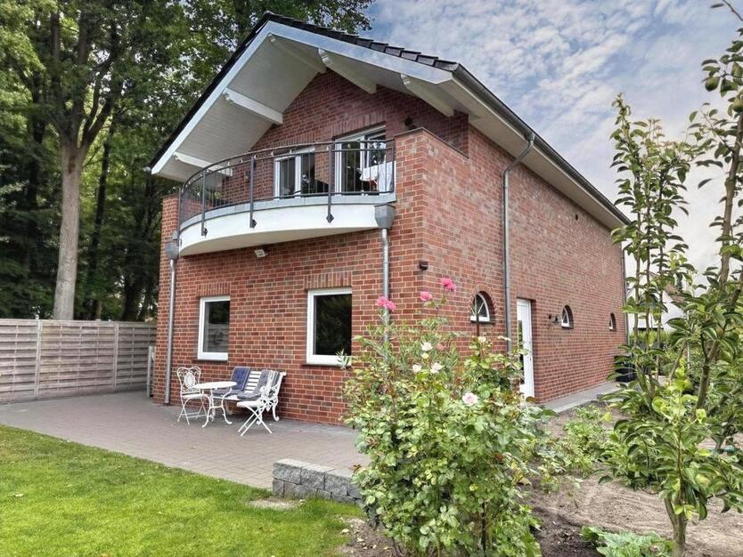 Neuwertige 2-Zimmer-Penthouse-Wohnung mit Dachterrasse und EBK