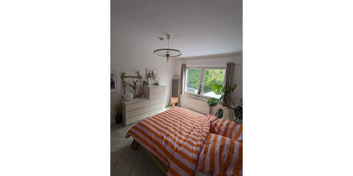 Etagenwohnung Hilden Forstbach - 3 Zimmer, 72 m&sup2;, 820&euro; | Angebot:25109475