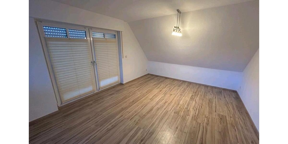 Dachgeschoßwohnung Löningen - 3 Zimmer, 63 m&sup2;, 550&euro; | Angebot:26691587
