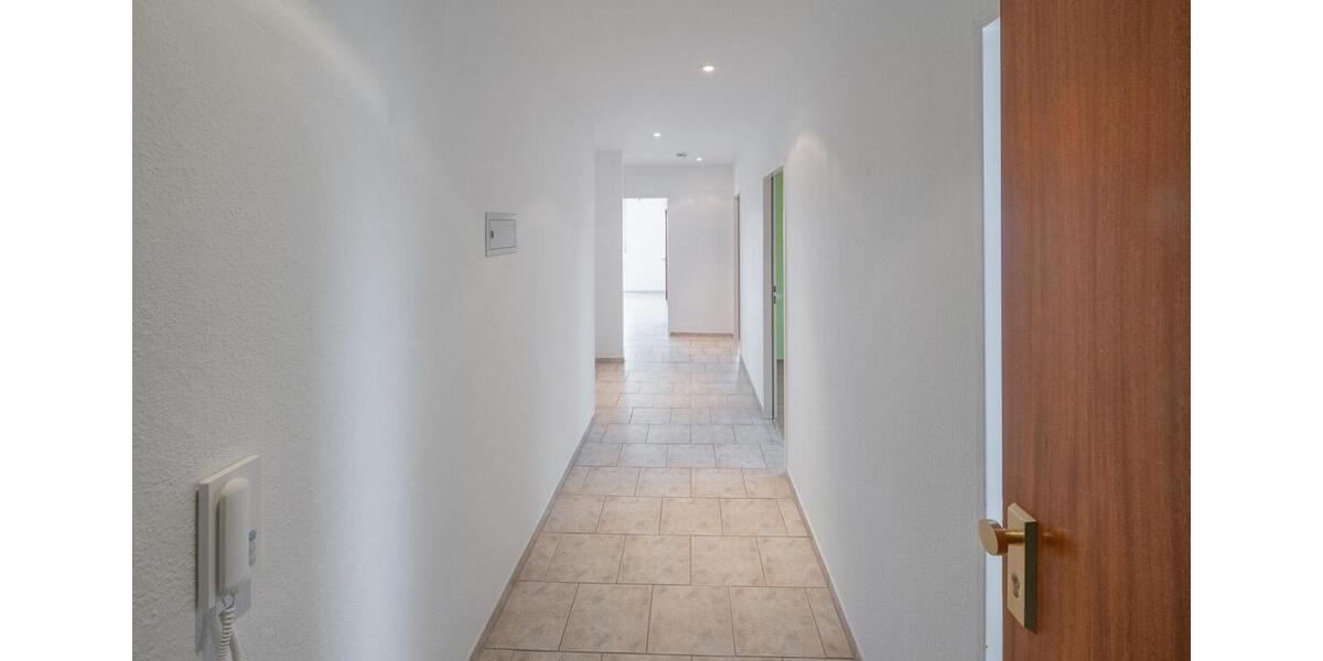 Dachgeschoßwohnung Mönchweiler - 3 Zimmer, 82 m&sup2;, 810&euro; | Angebot:24126601