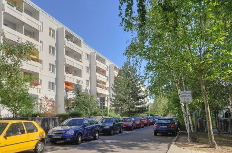 Etagenwohnung Halle Silberhöhe - 3 Zimmer, 57 m&sup2;, 350&euro; | Angebot:27014072