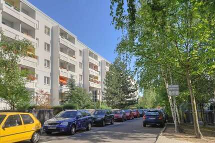 Wohnung Halle Silberhöhe - 3 Zimmer, 57 m&sup2;, 350&euro; | Angebot:27014072