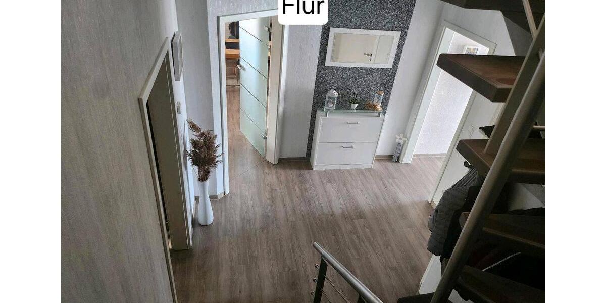 Etagenwohnung Ostrhauderfehn - 4 Zimmer, 125 m&sup2;, 1.100&euro; | Angebot:26050371