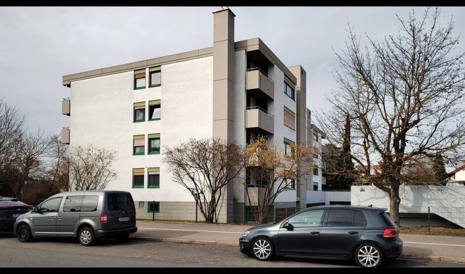 Frisch Sanierte 2-Zimmer-Wohnung mit EBK