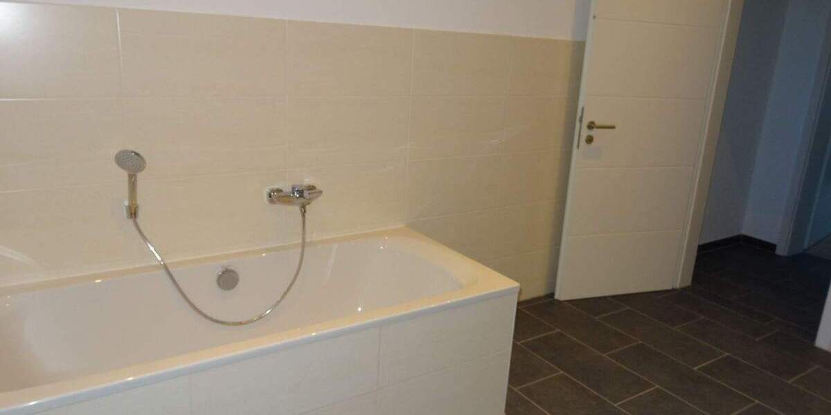 Terrassenwohnung Rathenow Rathenow West - 4 Zimmer, 145 m&sup2;, 1.160&euro; | Angebot:25665406