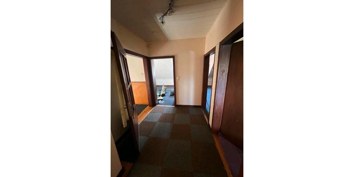 Dachgeschoßwohnung Neunkirchen - 3 Zimmer, 82 m&sup2;, 770&euro; | Angebot:26301531