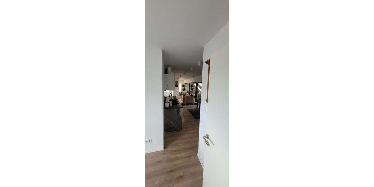 2,5 Zimmer DG Atelierwohnung 2.5 zimmer