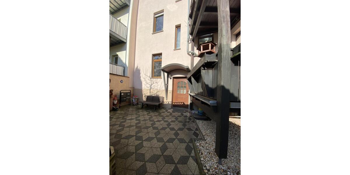 Etagenwohnung Altenburg - 4 Zimmer, 100 m&sup2;, 510&euro; | Angebot:25964643