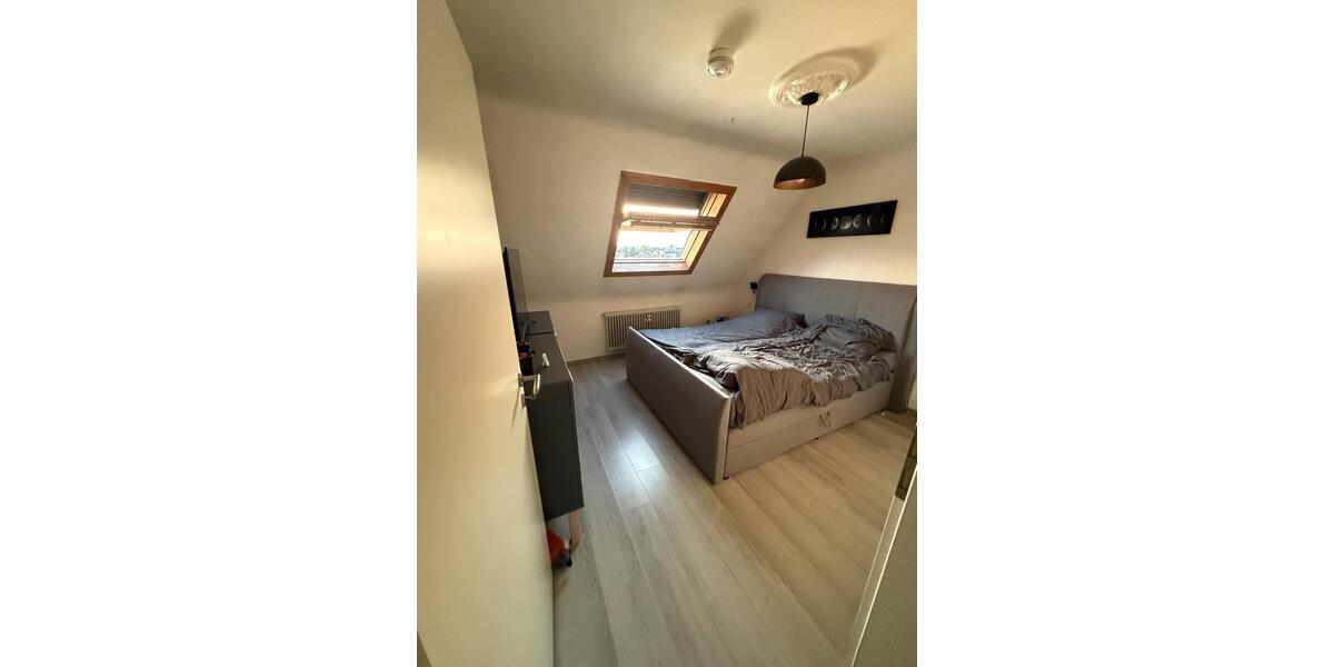 Dachgeschoßwohnung Oberderdingen - 2 Zimmer, 55 m&sup2;, 950&euro; | Angebot:26415127