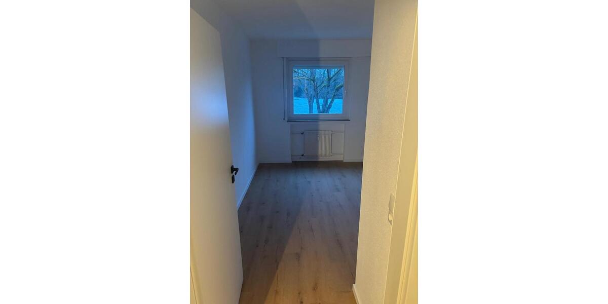 Etagenwohnung Werneck - 3 Zimmer, 75 m&sup2;, 780&euro; | Angebot:24946654