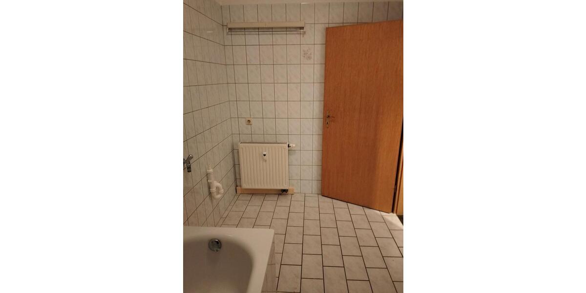 Etagenwohnung Aue-Bad Schlema Bad Schlema - 3 Zimmer, 62 m&sup2;, 360&euro; | Angebot:26060845