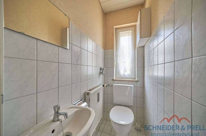 4 Zimmer-Wohnung mit Loggia