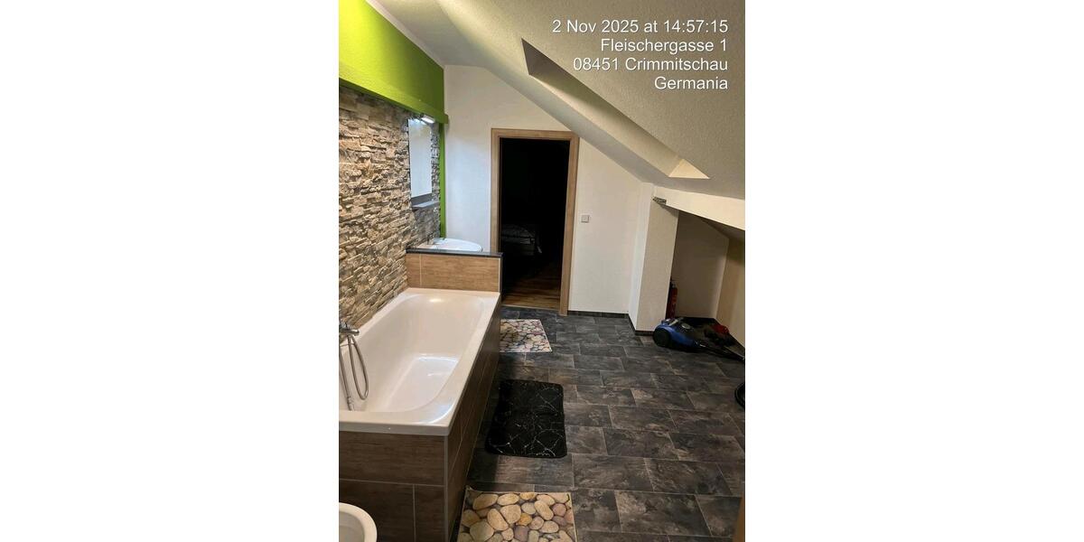 Wohnen auf Zeit Crimmitschau - 3 Zimmer, 100 m&sup2;, 17&euro; | Angebot:24222864