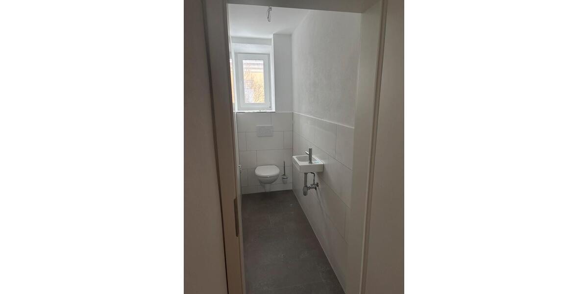 Erdgeschoßwohnung Burghaslach - 3 Zimmer, 100 m&sup2;, 12&euro; | Angebot:24465473