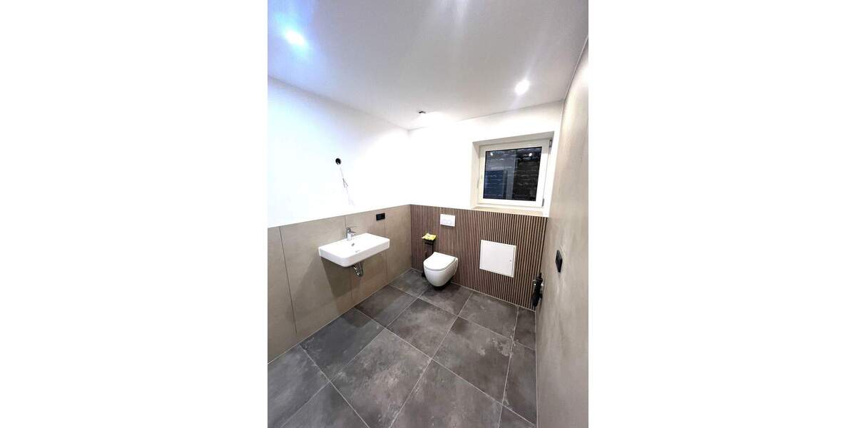 Mehrfamilienhaus, Wohnhaus Nußbaum - 7 Zimmer, 170 m&sup2;, 1.750&euro; | Angebot:25683782