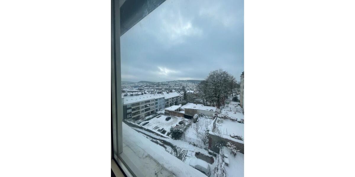 Renovierte helle 3 Zimmer Dachgeschoss Wohnung mit Aussicht 3 zimmer