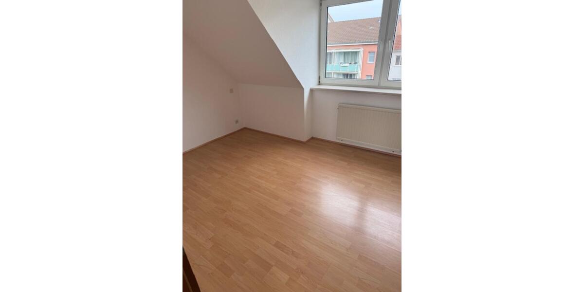 Dachgeschoßwohnung Parchim - 2 Zimmer, 48 m&sup2;, 410&euro; | Angebot:25868137