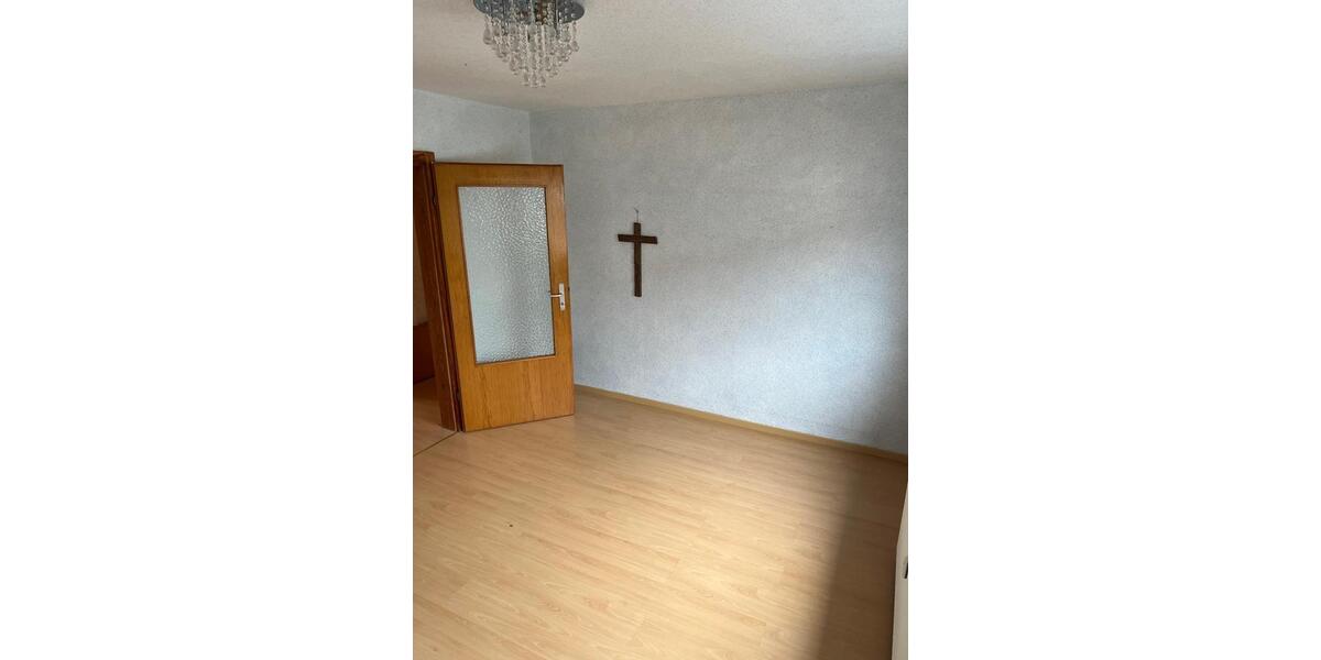 Einfamilienhaus Otzberg - 5 Zimmer, 165 m&sup2;, 1.875&euro; | Angebot:26507671