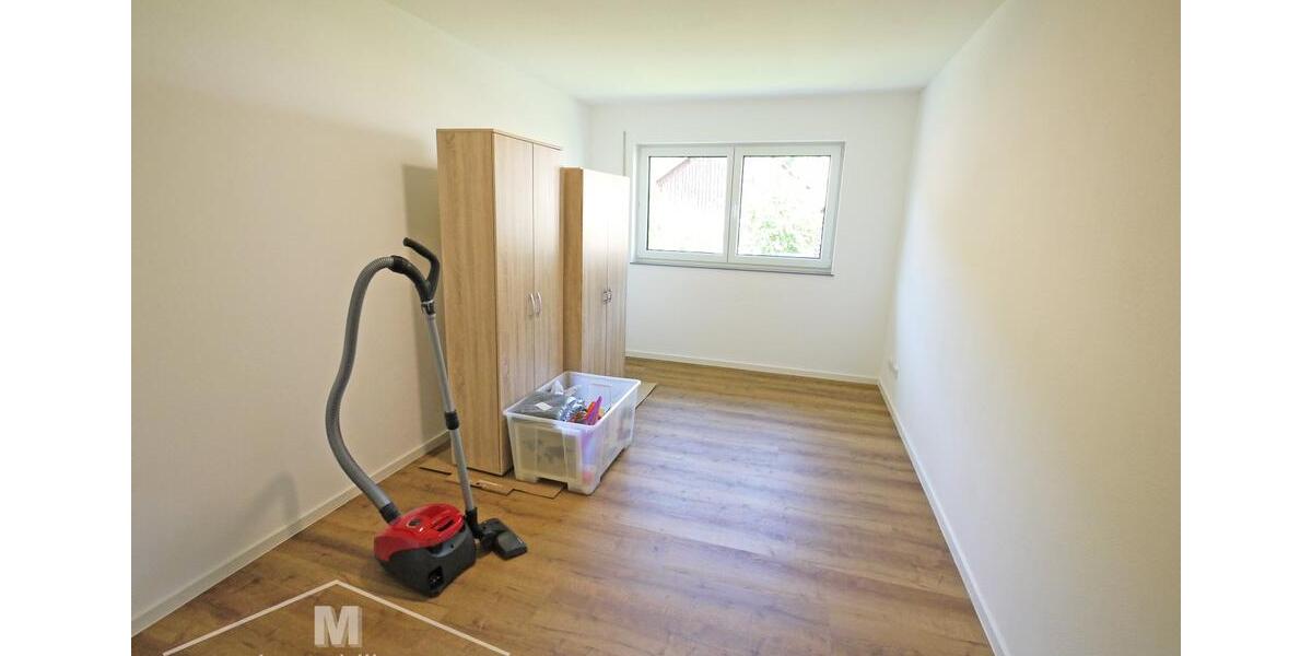 Doppelhaushälfte Kinding - 4.5 Zimmer, 147 m&sup2;, 1.460&euro; | Angebot:24715187