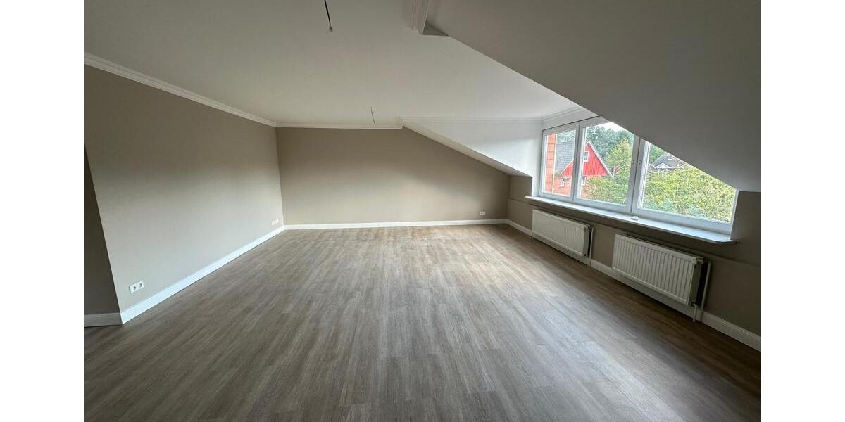 Etagenwohnung Kiel Russee - 3 Zimmer, 120 m&sup2;, 1.490&euro; | Angebot:24782421