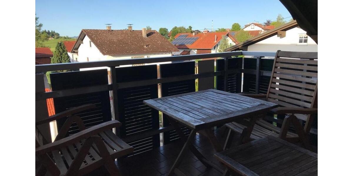 Dachgeschoßwohnung Betzigau - 5 Zimmer, 150 m&sup2;, 1.400&euro; | Angebot:26430039
