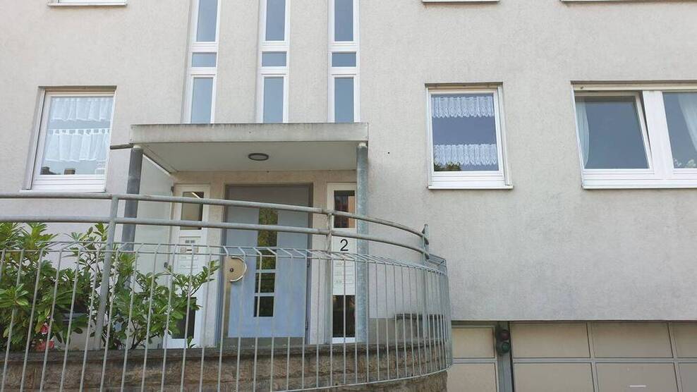 Sehr schön geschnittene 2-Zimmerwohnung mit Balkon in Nähe der Missionsärztlichen Klinik
