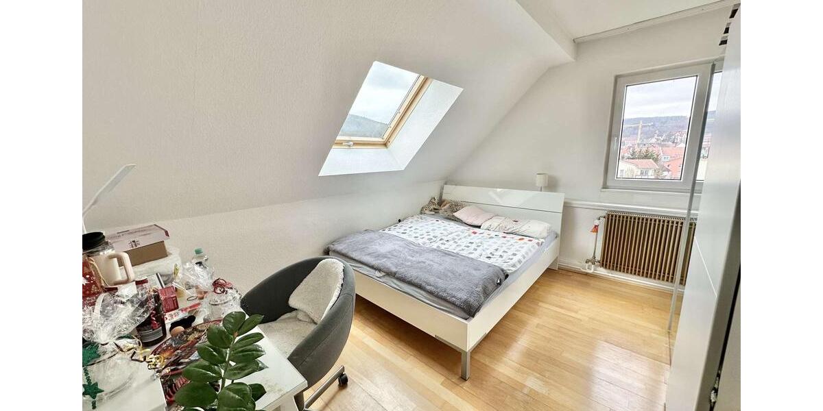 Dachgeschoßwohnung Tauberbischofsheim - 5 Zimmer, 119 m&sup2;, 900&euro; | Angebot:25056372