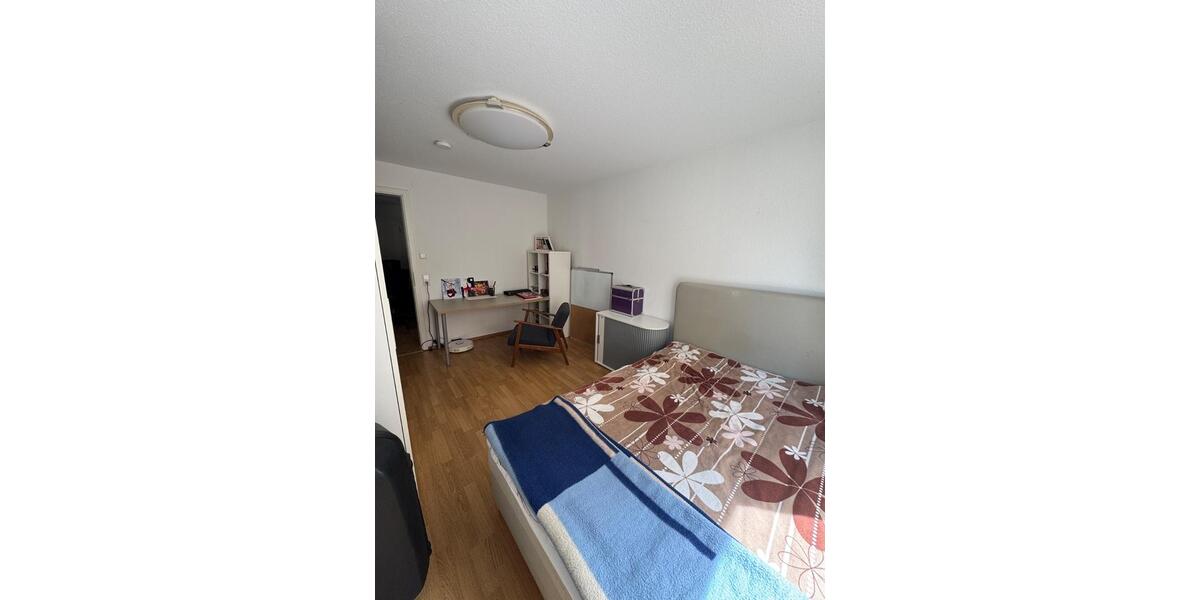 Erdgeschoßwohnung Herrenberg - 4.5 Zimmer, 105 m&sup2;, 1.950&euro; | Angebot:26415269