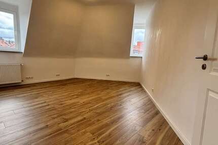 Wohnung Kaiserslautern Betzenberg - 4 Zimmer, 110 m&sup2;, 990&euro; | Angebot:27234947