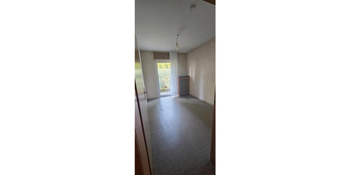 Etagenwohnung Neunkirchen Heinitz - 5 Zimmer, 110 m&sup2;, 850&euro; | Angebot:24739489