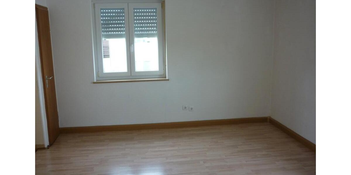 Etagenwohnung Neustadt an der Waldnaab - 2 Zimmer, 59 m&sup2;, 450&euro; | Angebot:26674773