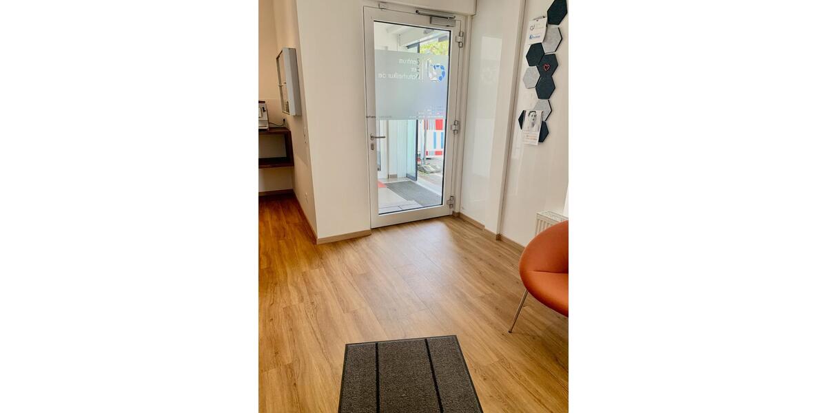 Gewerbeobjekt Neutraubling - 650&euro; | Angebot:26461331