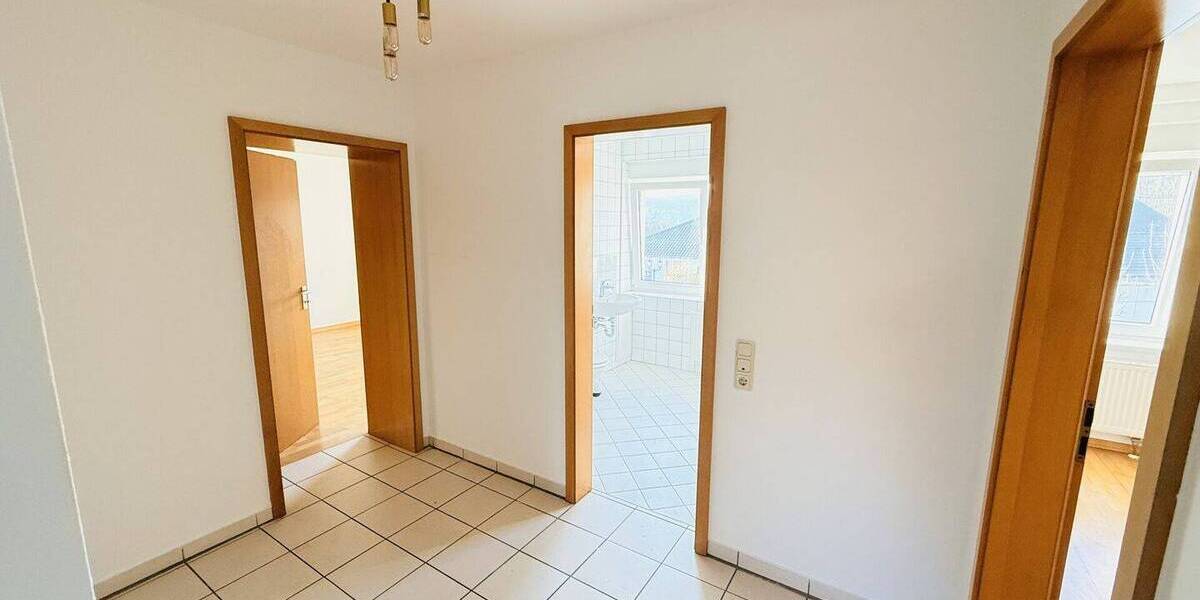 Etagenwohnung Rehlingen-Siersburg Siersburg - 3 Zimmer, 78 m&sup2;, 550&euro; | Angebot:25983374