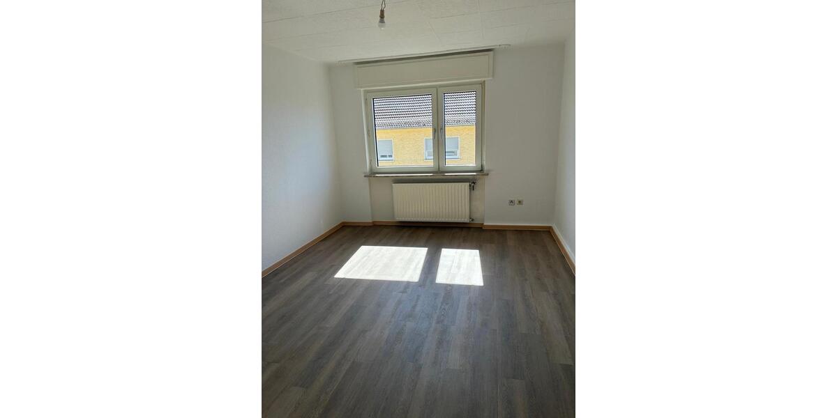 Etagenwohnung Pirmasens - 2 Zimmer, 60 m&sup2;, 580&euro; | Angebot:26366055