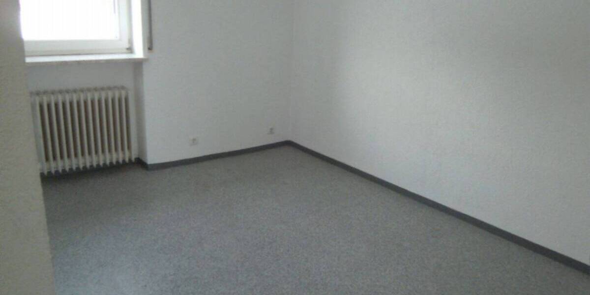 Mehrfamilienhaus, Wohnhaus Sulzbach-Rosenberg Unterschwaig - 8 Zimmer, 250 m&sup2;, 2.060&euro; | Angebot:25731923