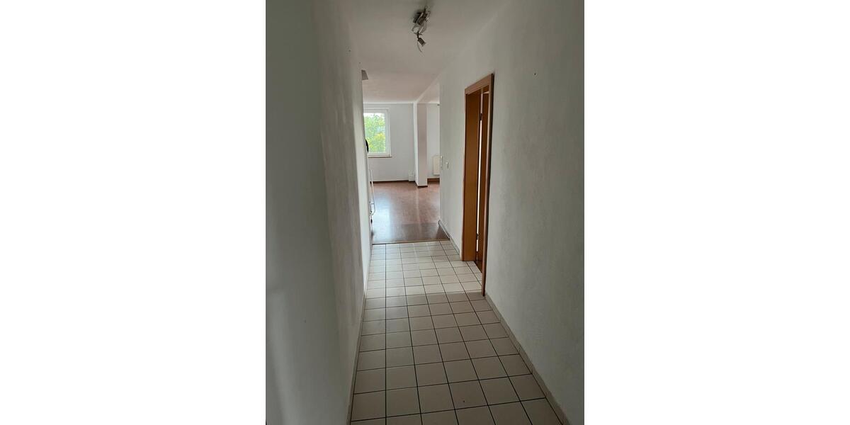 Dachgeschoßwohnung Hövelhof - 3 Zimmer, 100 m&sup2;, 800&euro; | Angebot:25838656