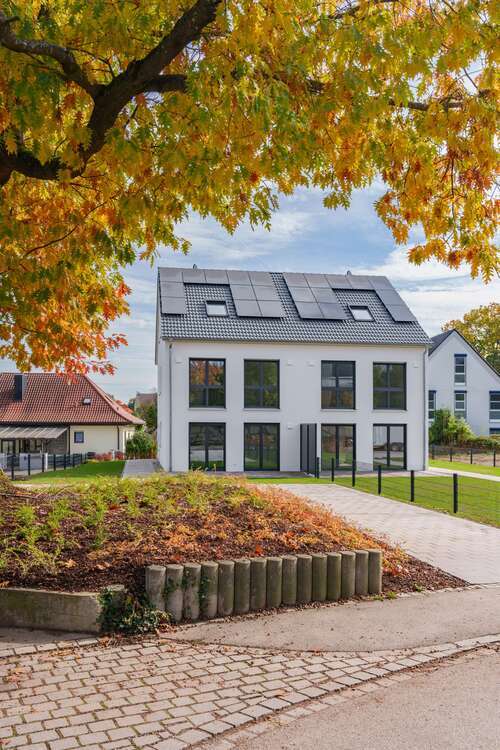 Haus zum Mieten in Aystetten 2.590 € 145 m² 5 zimmer