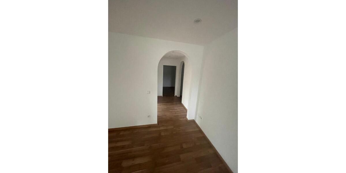 Etagenwohnung Flein - 3 Zimmer, 96 m&sup2;, 1.700&euro; | Angebot:26534634