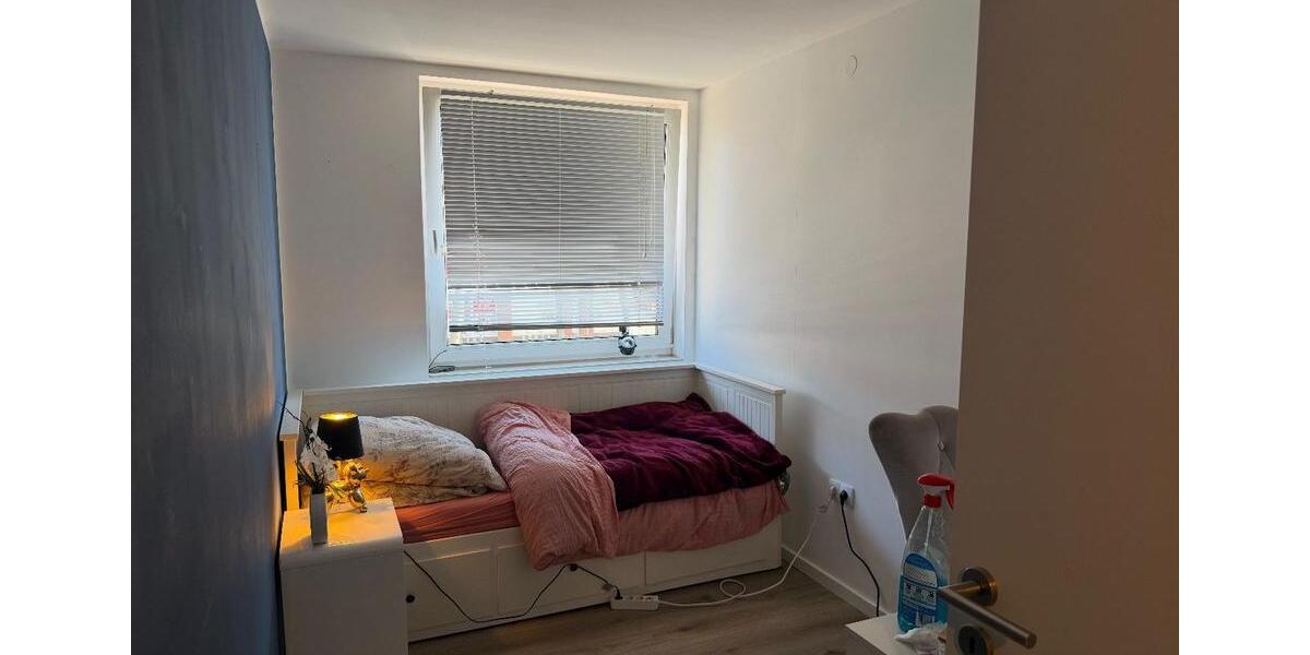 Etagenwohnung Bremen Burglesum - 3 Zimmer, 91 m&sup2;, 975&euro; | Angebot:26640210