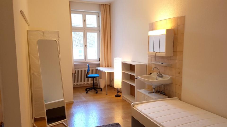 Etagenwohnung Lambrecht (Pfalz) - 1 Zimmer, 10 m&sup2;, 315&euro; | Angebot:24677646