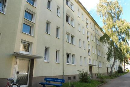 Wohnung Staßfurt - 3 Zimmer, 57 m&sup2;, 320&euro; | Angebot:26157540