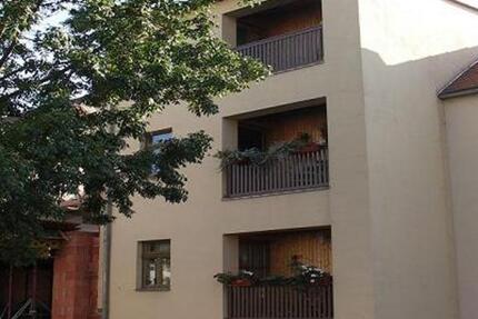 2-Raum im Zentrum mit Loggia