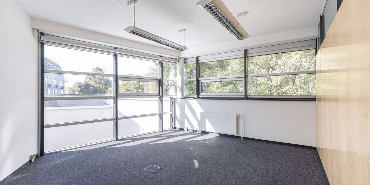 Große Gewerbeeinheit im Zentrum von Merseburg, Top Lage in hochfrequentierter Fußgängerzone! zimmer