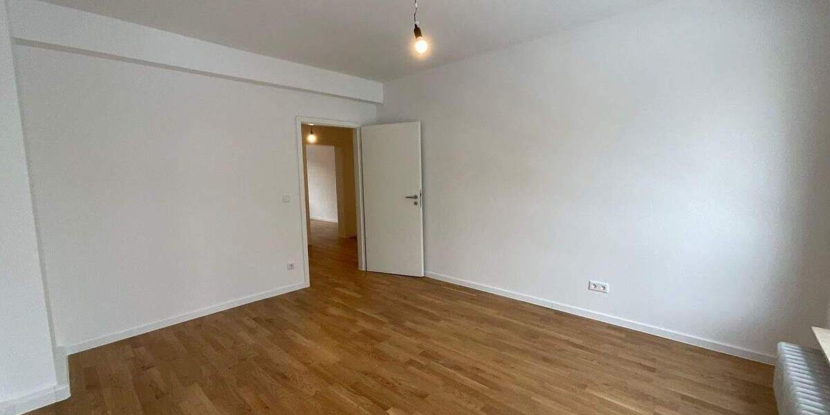 Etagenwohnung Düsseldorf Eller - 2 Zimmer, 57 m&sup2;, 912&euro; | Angebot:24677973