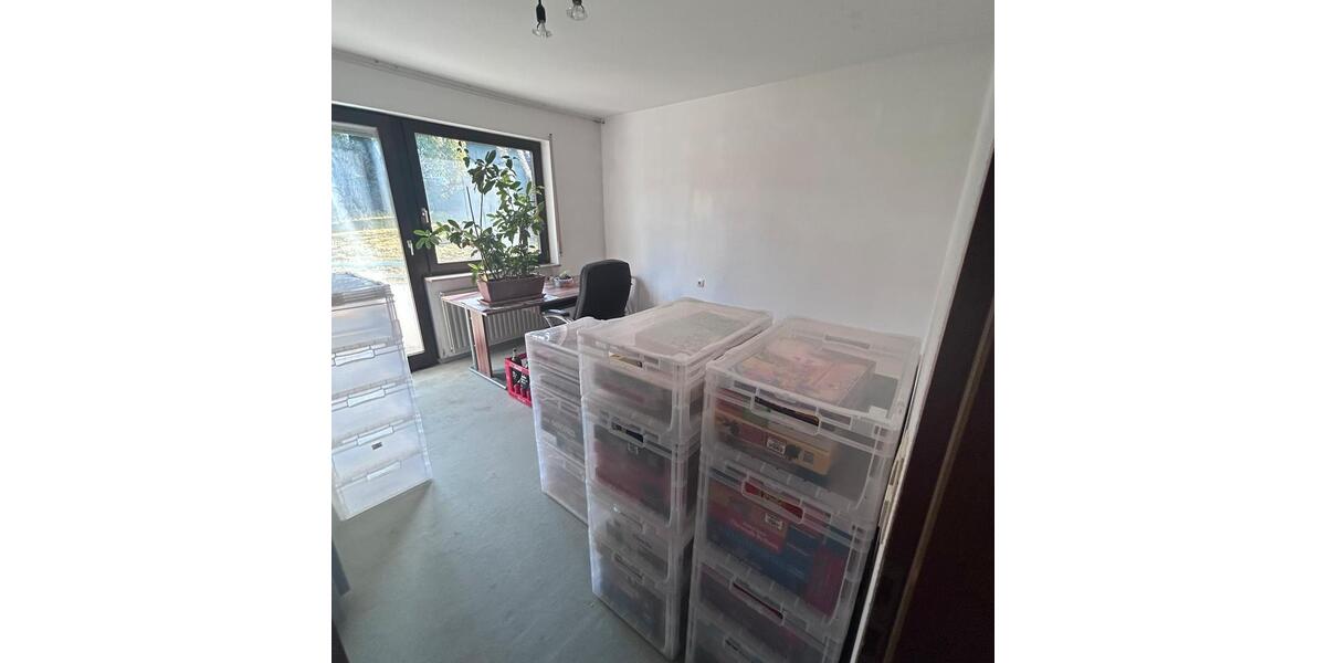 Wohnen auf Zeit Reutlingen Reutlingen (Kernstadt) - 1 Zimmer, 15 m&sup2;, 200&euro; | Angebot:25901253