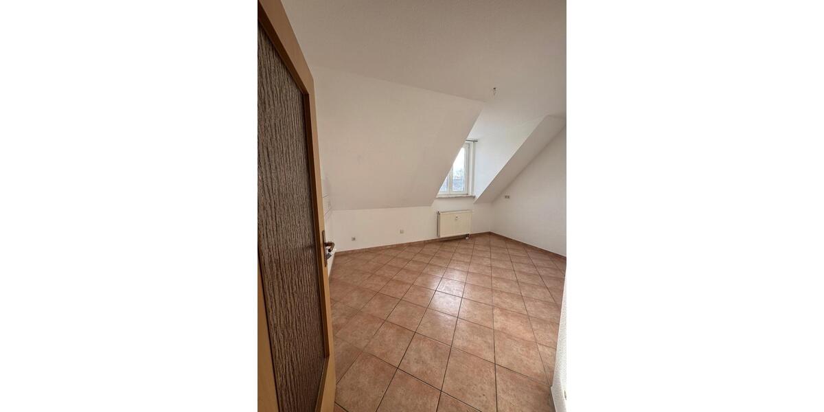 Etagenwohnung Sonneberg - 3 Zimmer, 82 m&sup2;, 550&euro; | Angebot:26545273