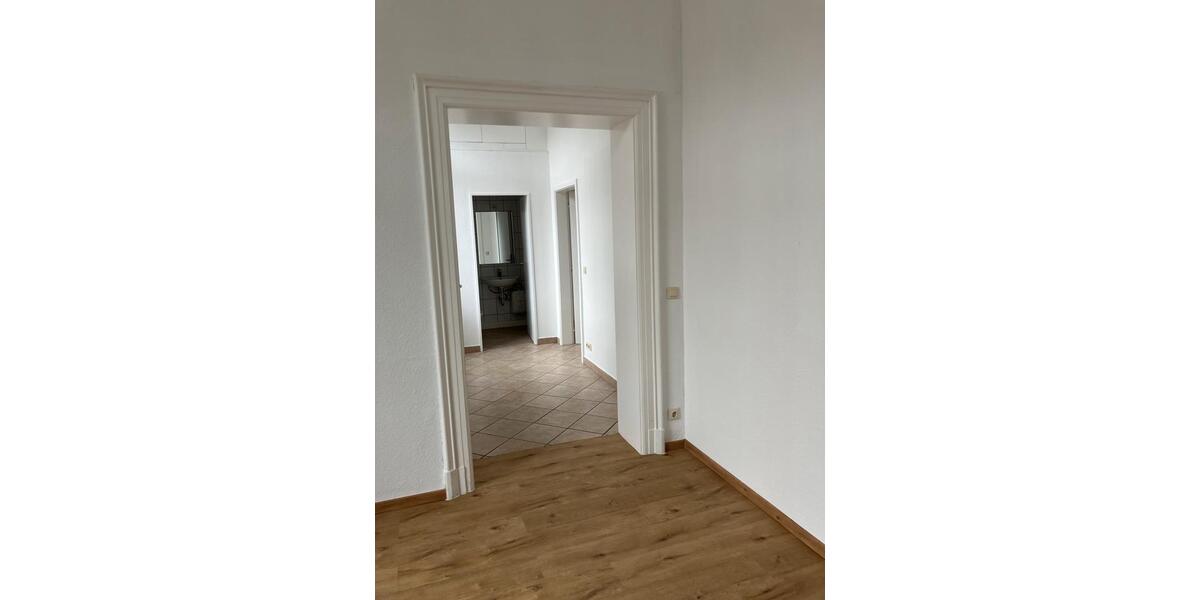 Helle Büroräume in zentraler Lage, neu renoviert zimmer