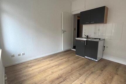 Frisch renovierte 1-Zimmerwohnung mit EBK in zentraler Lage von Aachen 1 zimmer